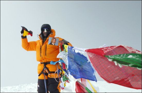 Christain Sander auf dem Gipfel des 8.201 Meter hohen Cho Oyu im Himalaya